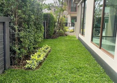 4 Bed 4 Bath 224 SQ.M Burasiri Krungthep Kreetha