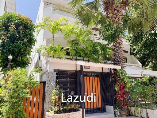 4 Storeys House for Sale at Dong Tan Beach