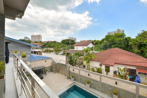 House For Sale In Pattaya