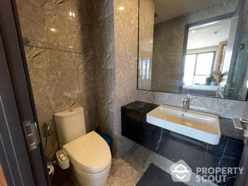 1-BR Condo at Ashton Asoke near MRT Sukhumvit