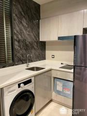 1-BR Condo at Life One Wireless near BTS Phloen Chit