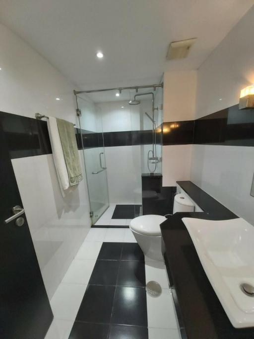 Condo For Sale and Rent Inthe Avenue Residence Central Pattaya