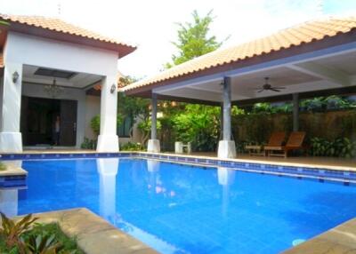 Private Pool Villa For Rent in East Pattaya