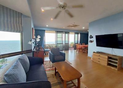 Penthouse For Sale In Chomtalay Resort Jomtien