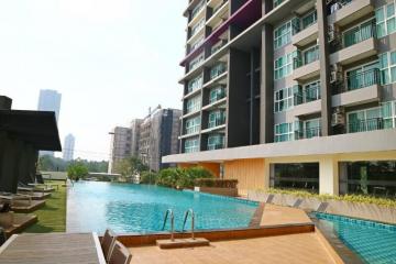 Beautiful Sea View Condo For Sale In Jomtien