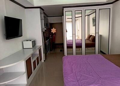 Hot Deal Studio for sale at View Talay Condo 1