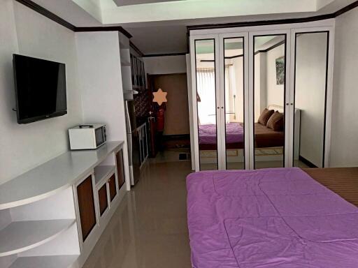 Hot Deal Studio for sale at View Talay Condo 1