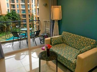 Pool View Condo For Sale In Atlantis Condo Resort Jomtien Pattaya