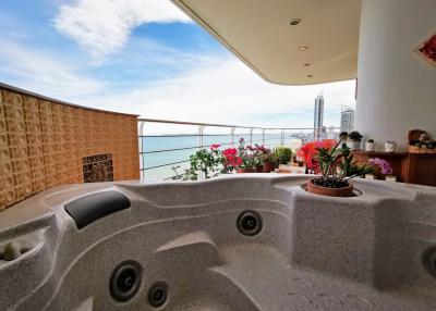 Luxury Sea View Condo For Sale At The Residence At Dream, Jomtien Pattaya