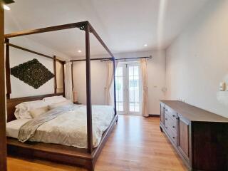 3 Bedroom House For Sale  At Bann Fah Rimhad, Jomtien