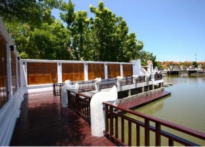 A Truly Tropical Living In View Talay Marina