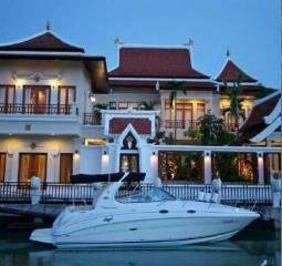 A Truly Tropical Living In View Talay Marina