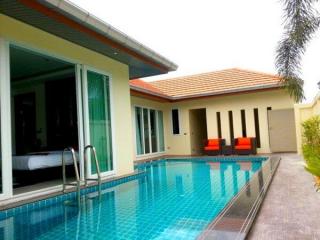 4 Bed Pool Villa For Sale in Whispering Palm, Mabprachan Pattaya