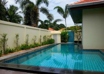 4 Bed Pool Villa For Sale in Whispering Palm, Mabprachan Pattaya