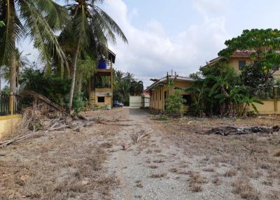 Large Land For Sale In Mabprachan Lake, East Pattaya