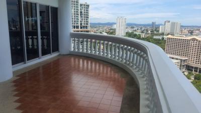 Wong Amat Beach Front For sale or rent