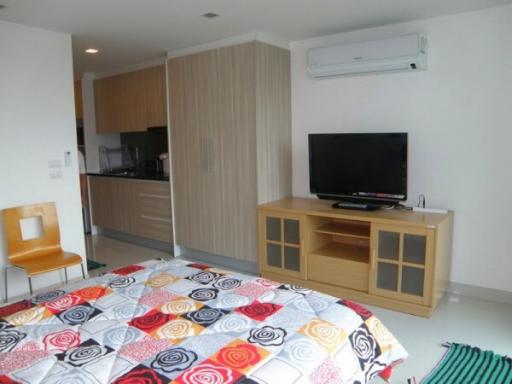 Studio For Rent At Club Royal Wong Amat