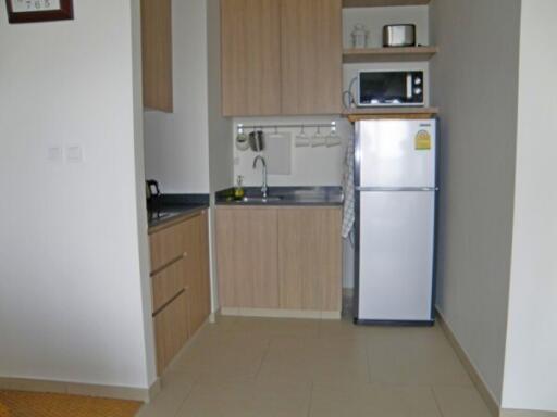 2 Bedrooms Condo For Rent