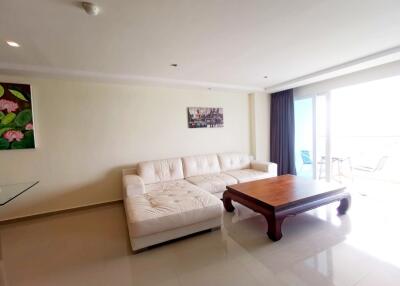 2 Bedroom Condo for sale In Pratumnak