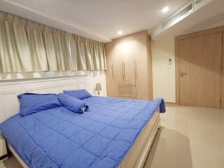 2 Bedroom Condo for sale In Pratumnak