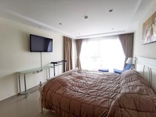 2 Bedroom Condo for sale In Pratumnak