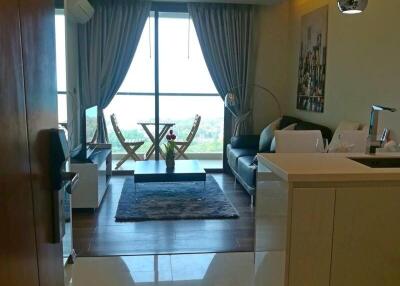 1 Bed Sea View Condo For Sale or rent In The Peak Towers Pratamnak