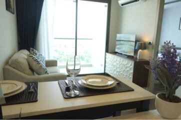 Beautiful Sea View Condo In The Peak Towers  Pratumnak