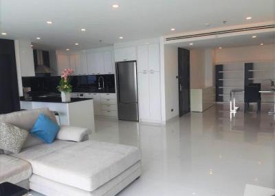 Luxury 2 Bedrooms Condo For Sale In Pratumnak