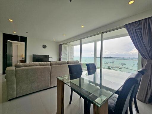 Luxury 3 Bedrooms Condo For Sale In Pratumnak