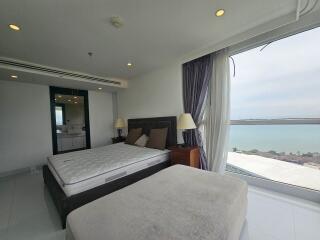 Luxury 3 Bedrooms Condo For Sale In Pratumnak