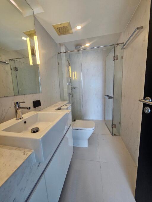 Luxury 3 Bedrooms Condo For Sale In Pratumnak