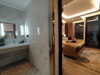 Brand New Condo , Hotel For Sale At Once Pattaya