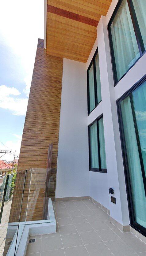 Luxury Townhome For Sale At The Win  East Pattaya