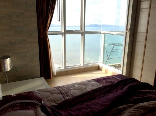 New beachfront condominium in Jomtien