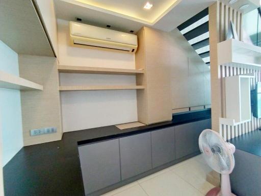 Sea View Condo For Sale  at Wong Amat Tower