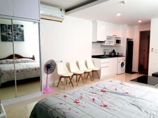 Studio For Rent In Beachfront Jomtien Residence