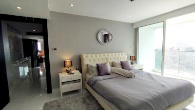 Luxury 3 Bedrooms condo for Sale in Pratumnak
