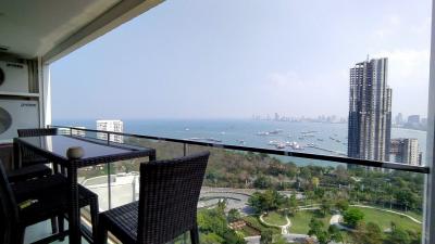 Luxury 3 Bedrooms condo for Sale in Pratumnak