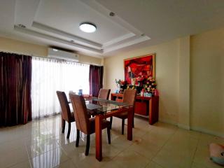 Beautiful townhouse for sale in East Pattaya