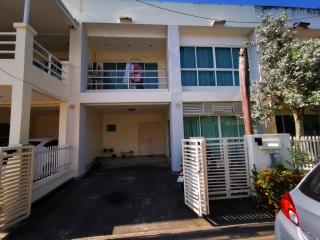 Beautiful townhouse for sale in East Pattaya