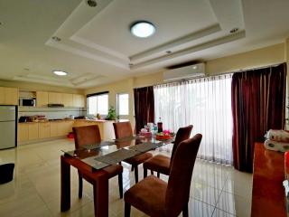 Beautiful townhouse for sale in East Pattaya