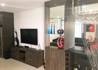 1 Bedroom Condo For Sale on Pratumnak