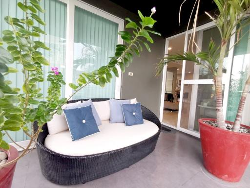 3 Bedrooms condo in Apus Central Pattaya