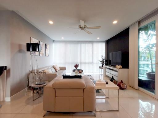 3 Bedrooms condo in Apus Central Pattaya