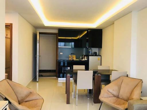 2 bedrooms Condo For Sale at Club Royal