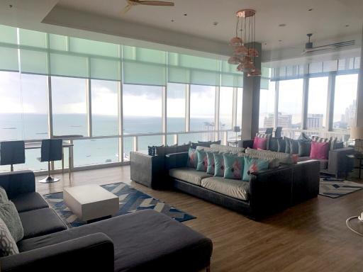 Nice 1 Bedroom condo for sale in Central Pattaya