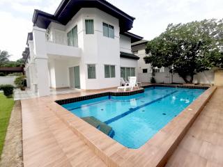 3 Bedrooms House For Sale at Green Field 1