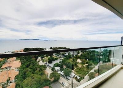 2 Bedrooms Condo for sale at The Peak Towers