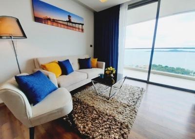 2 Bedrooms Condo for sale at The Peak Towers