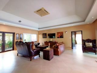 Luxury pool villa For Sale at Sedona Villas Mabprachan